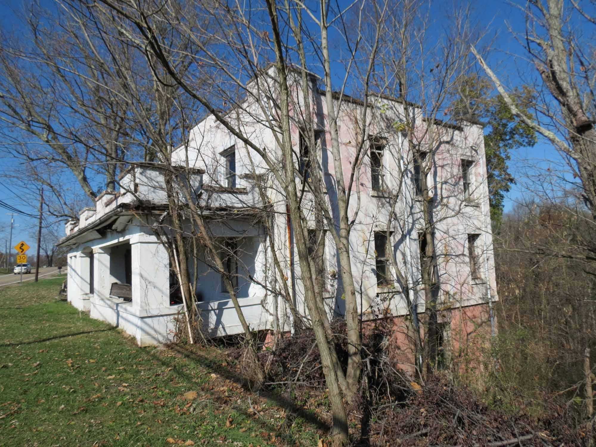 2 acres in Roane County, West Virginia