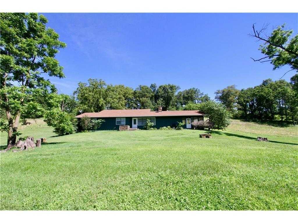 149 acres in Madison County, Arkansas