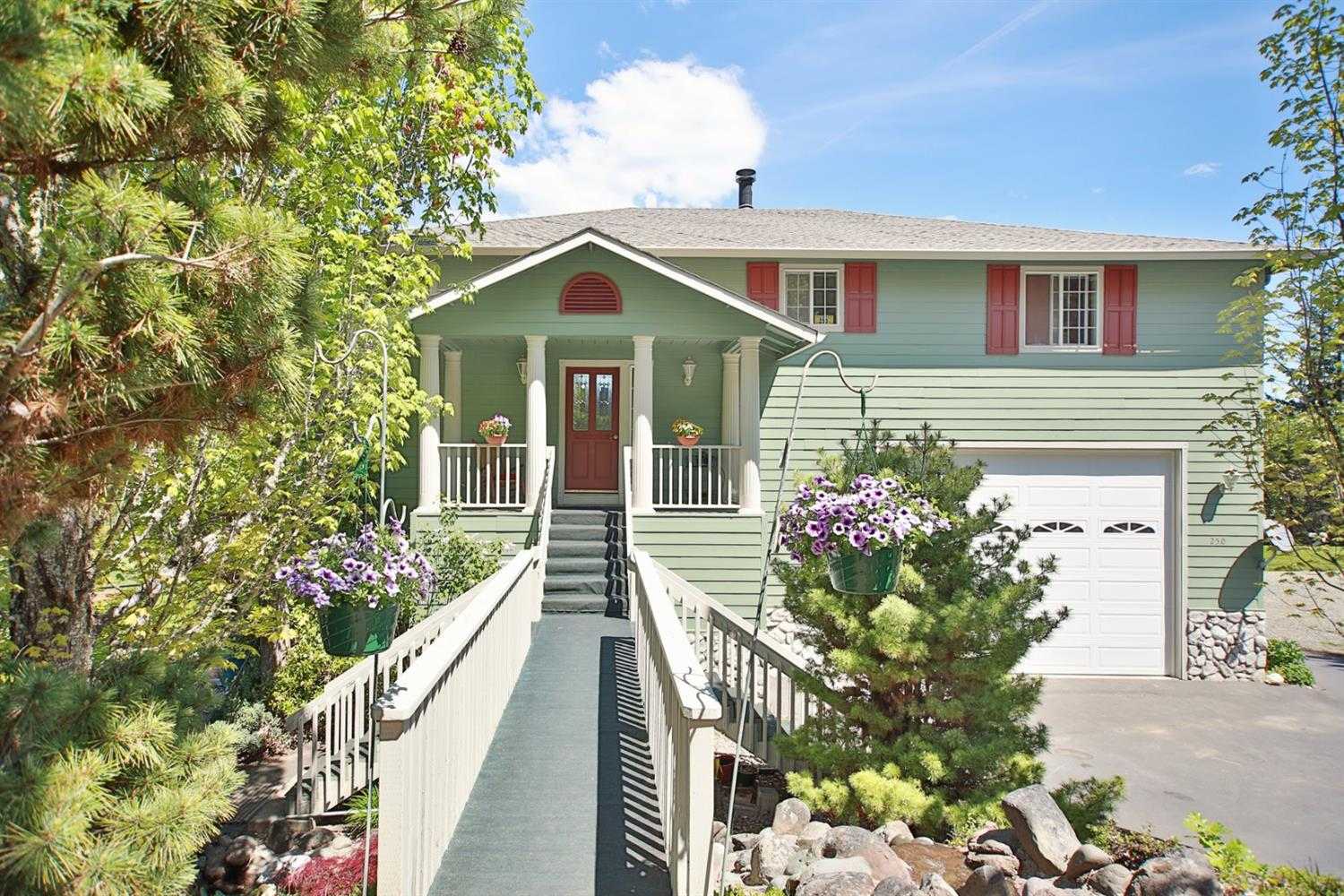 5.02 acres in Josephine County, Oregon