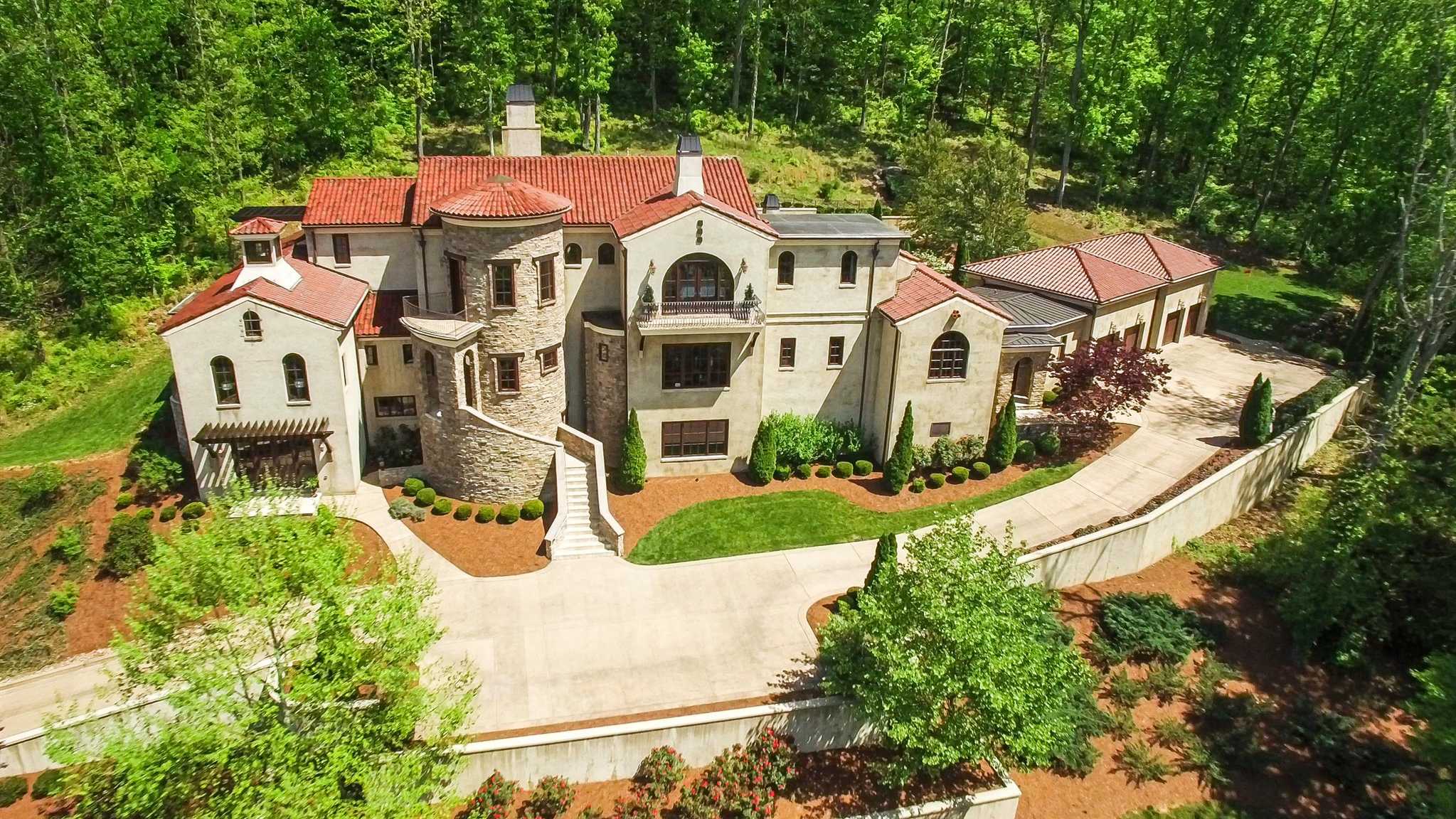 2.39 acres in Williamson County, Tennessee