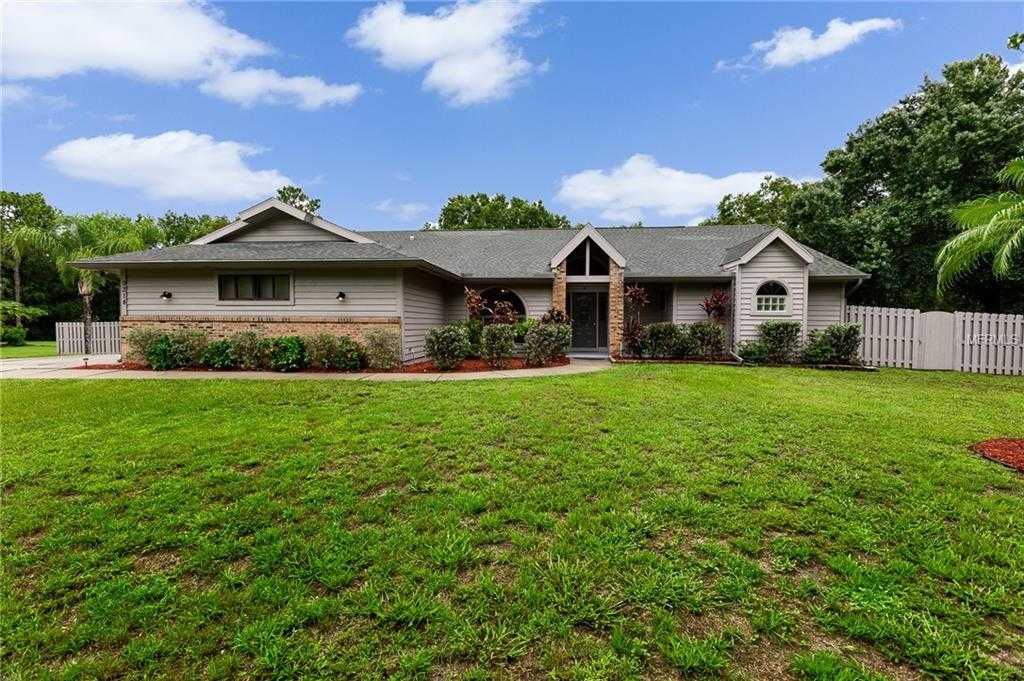 1 acres in Manatee County, Florida