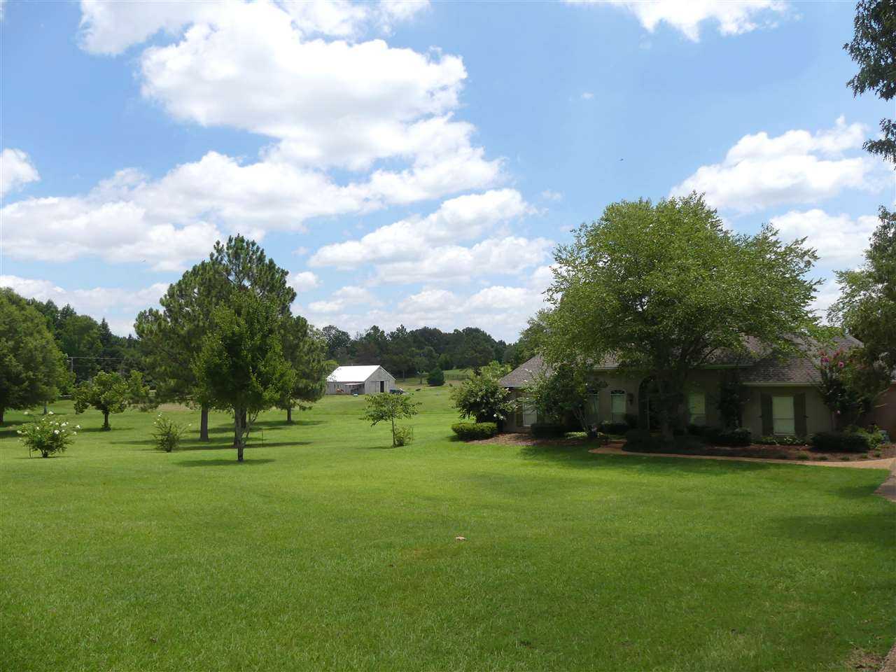 10.29 acres in Madison County, Mississippi