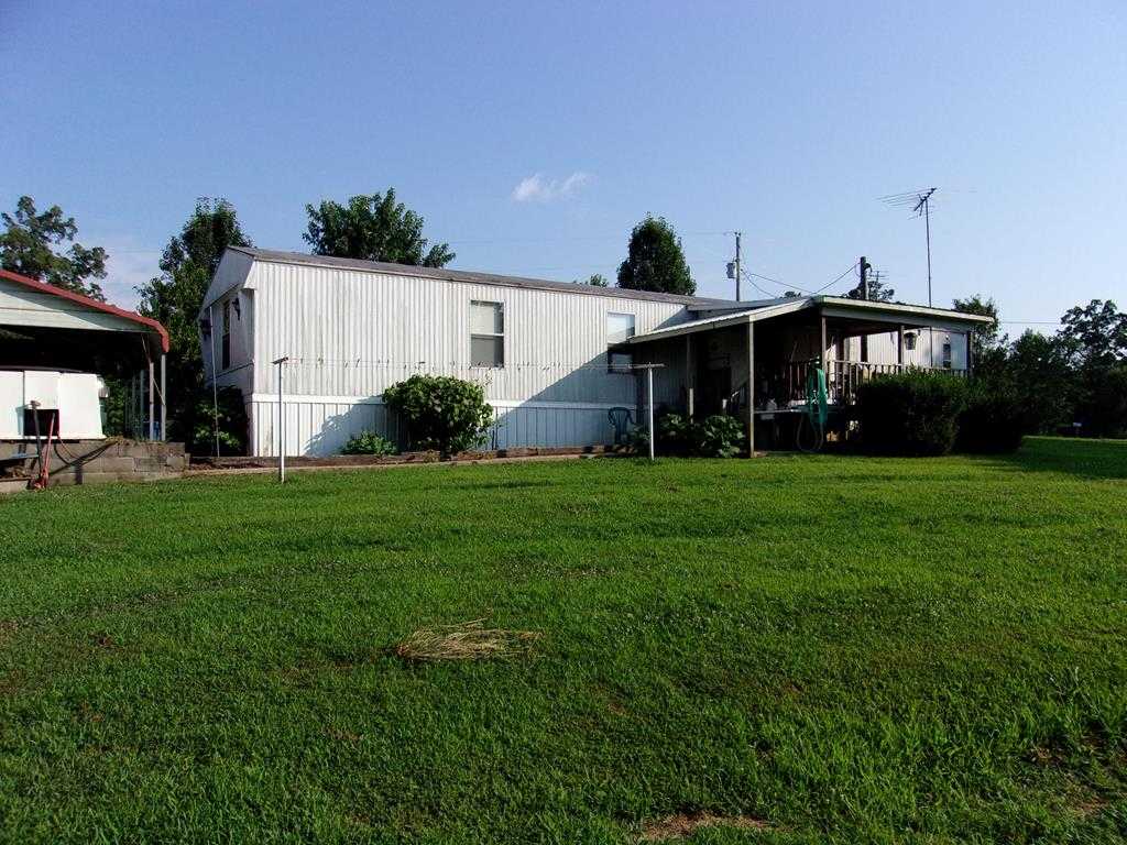 15.65 acres in Carroll County, Tennessee