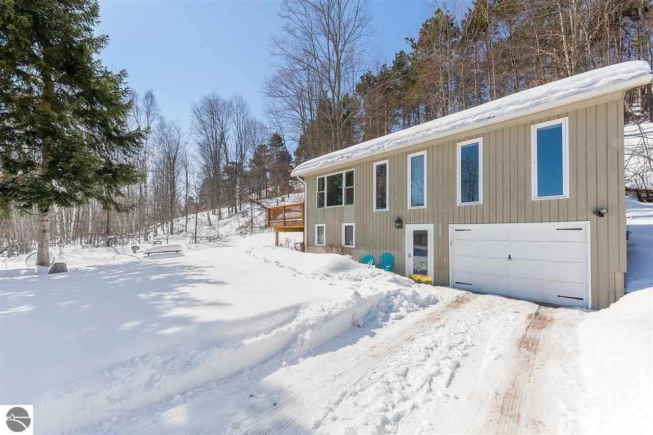 0.83 acres in Leelanau County, Michigan