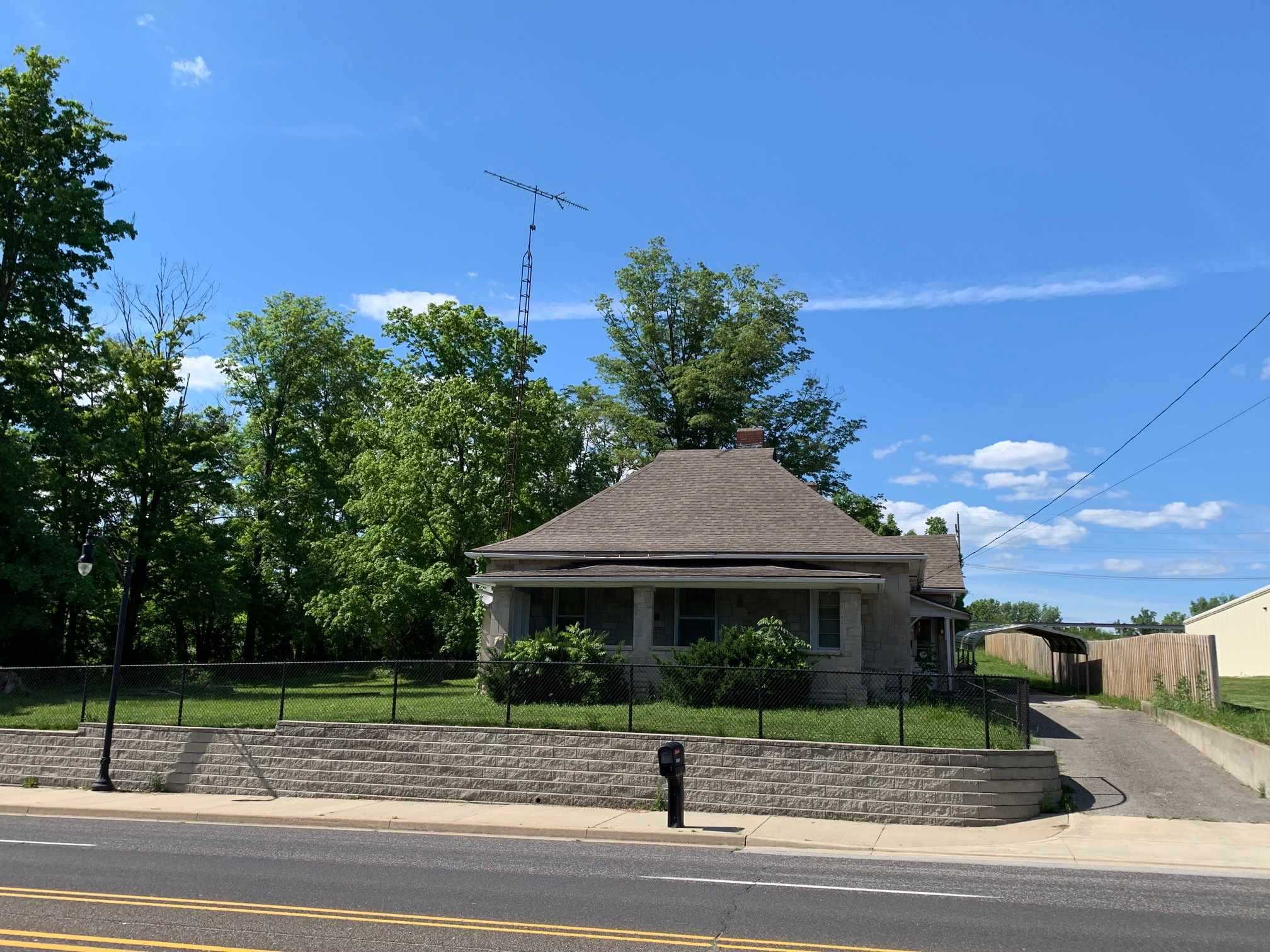 0.86 acres in Lawrence County, Indiana