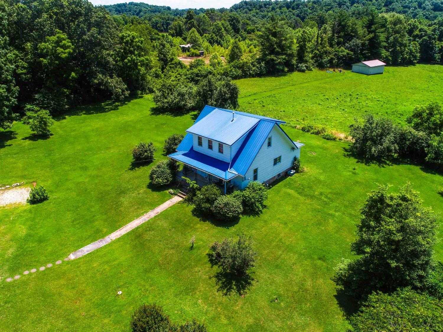 5 acres in Lee County, Kentucky