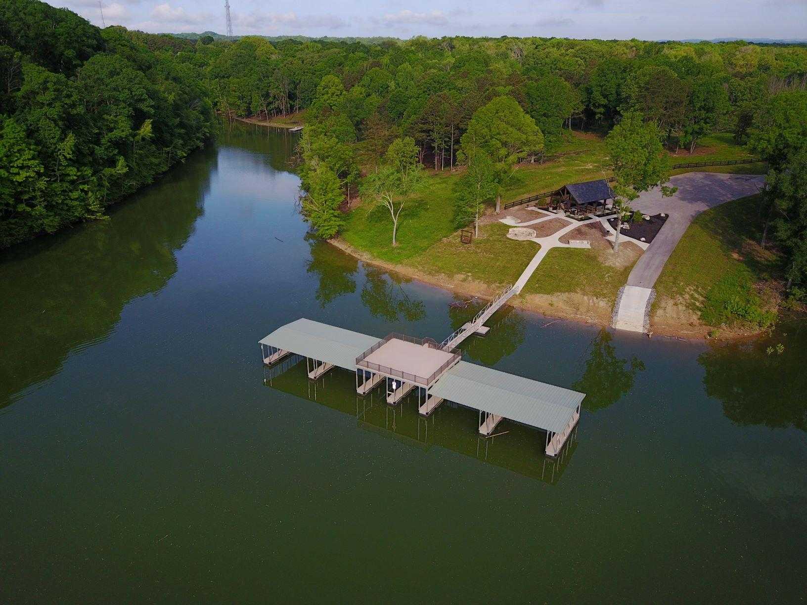 Huge Douglas Lake LotPrivate Ramp and Marina