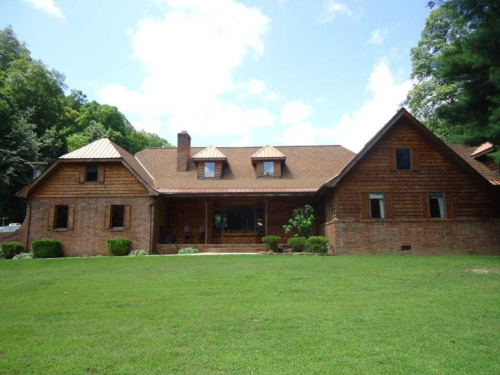 2.6 acres in Johnson County, Kentucky