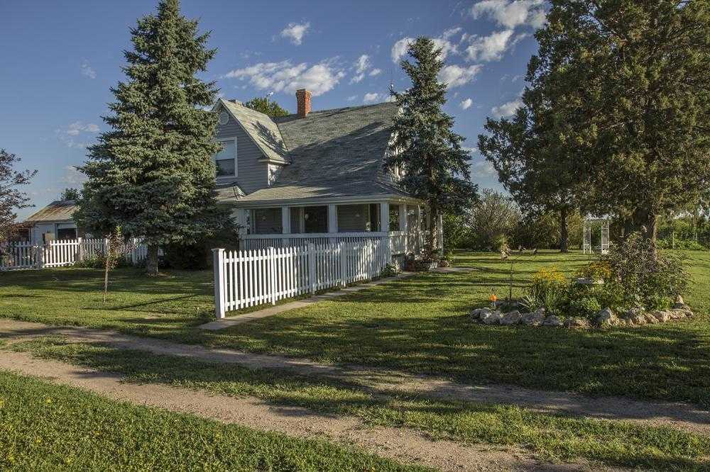 Potter Farm With Two Homes
