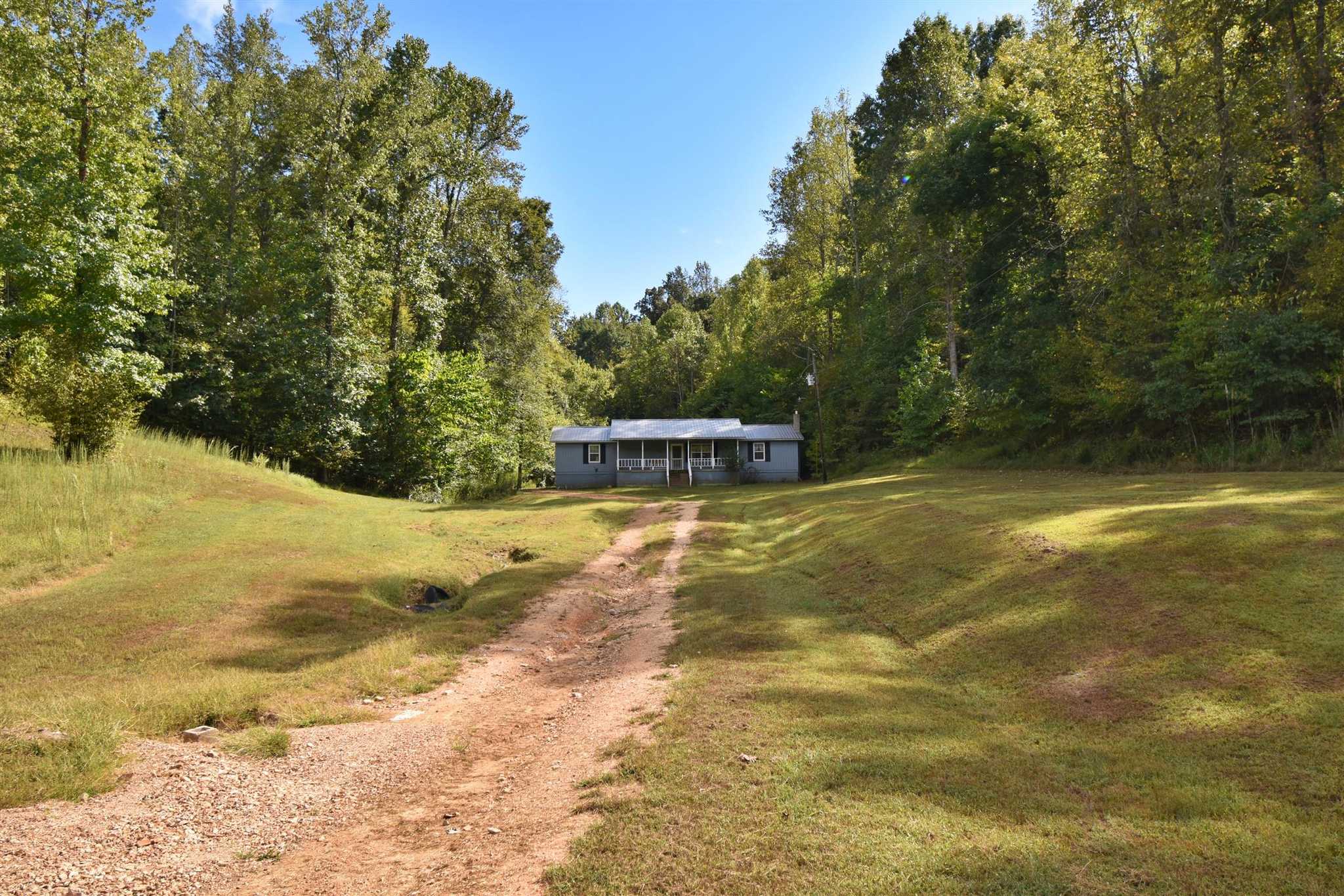 24.6 acres in Perry County, Tennessee