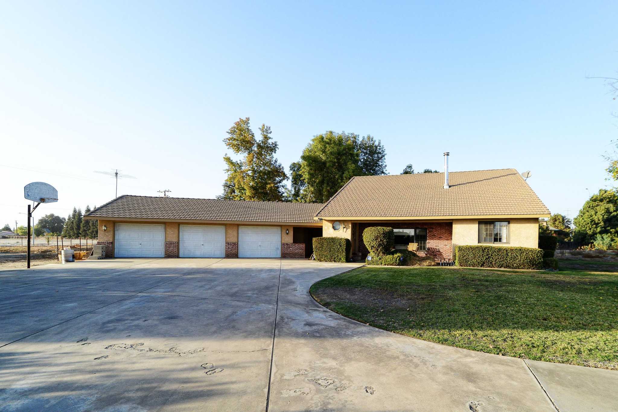 2.95 acres in Tulare County, California