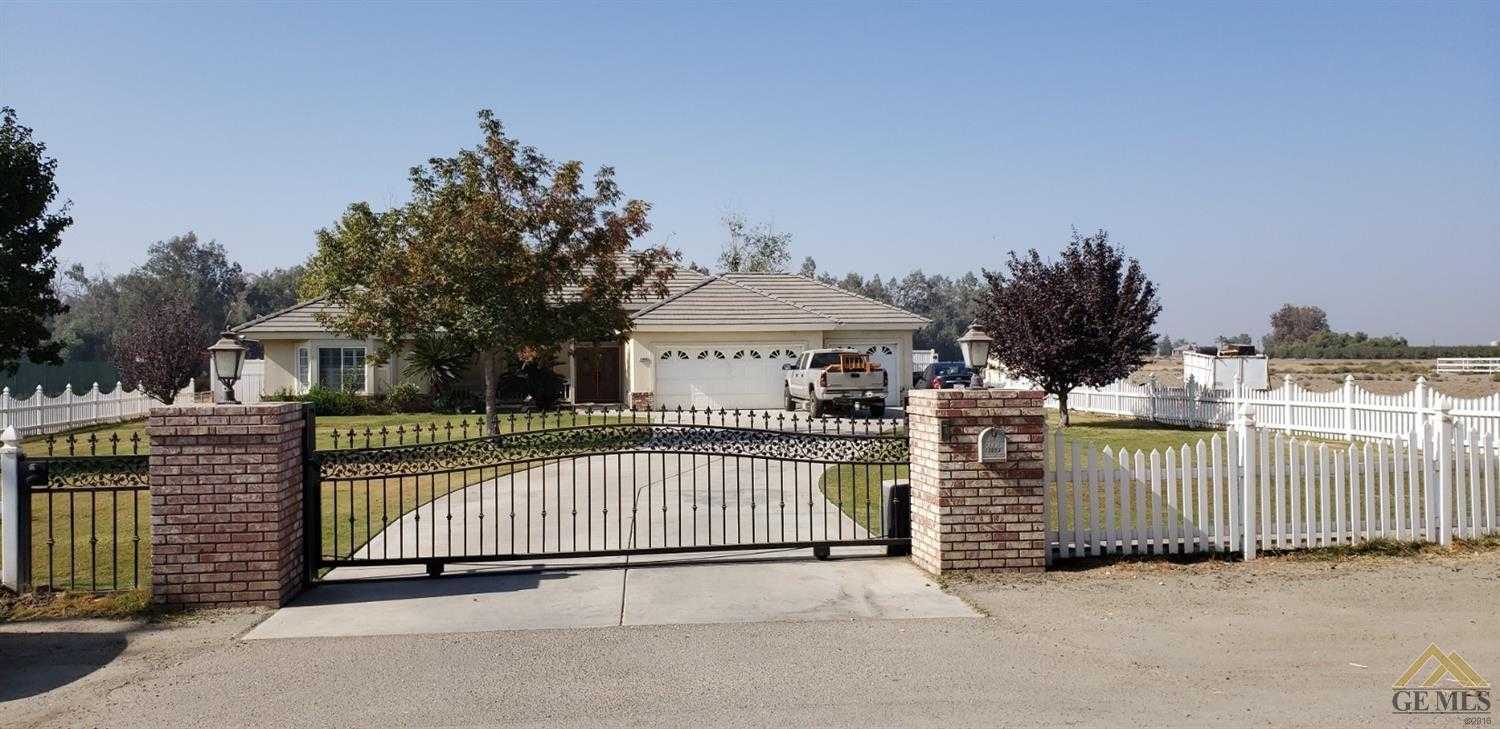 5.2 acres in Kern County, California