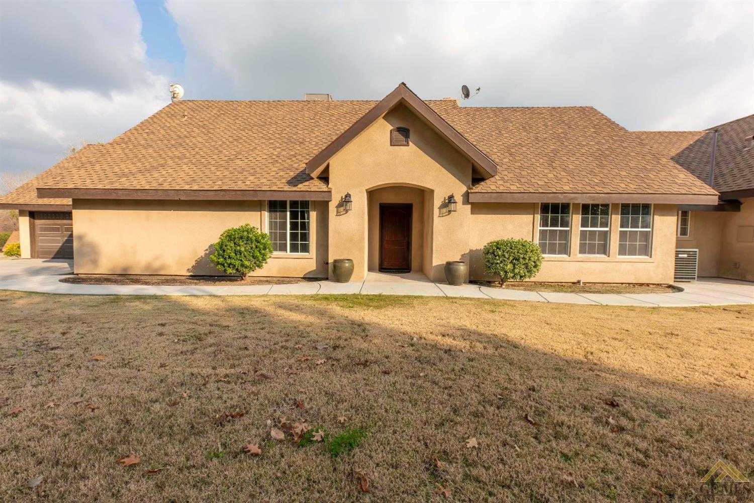 2.82 acres in Kern County, California