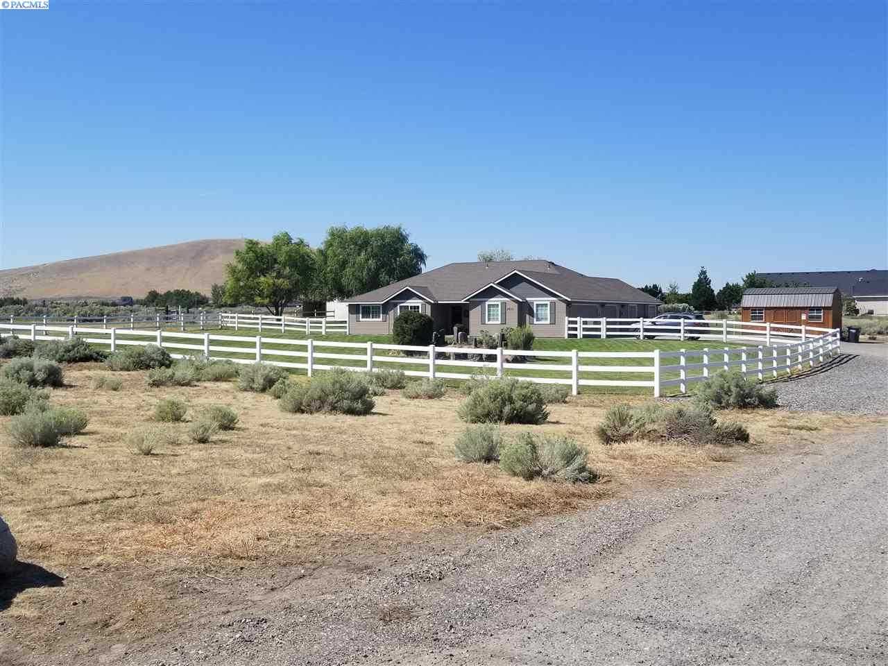 2.5 acres in Benton County, Washington