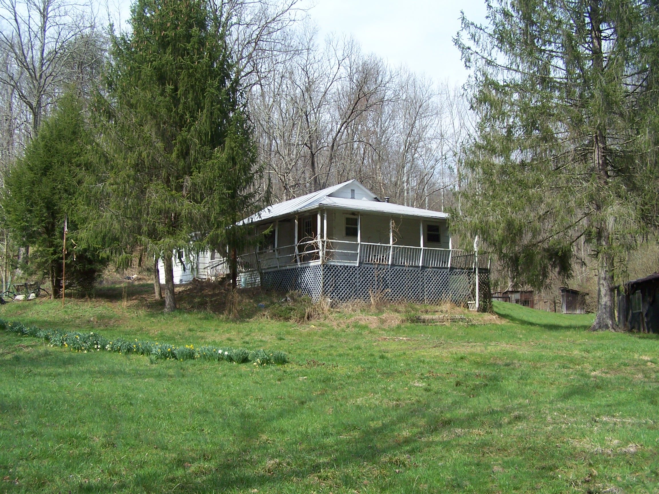 30 acres in Roane County, West Virginia