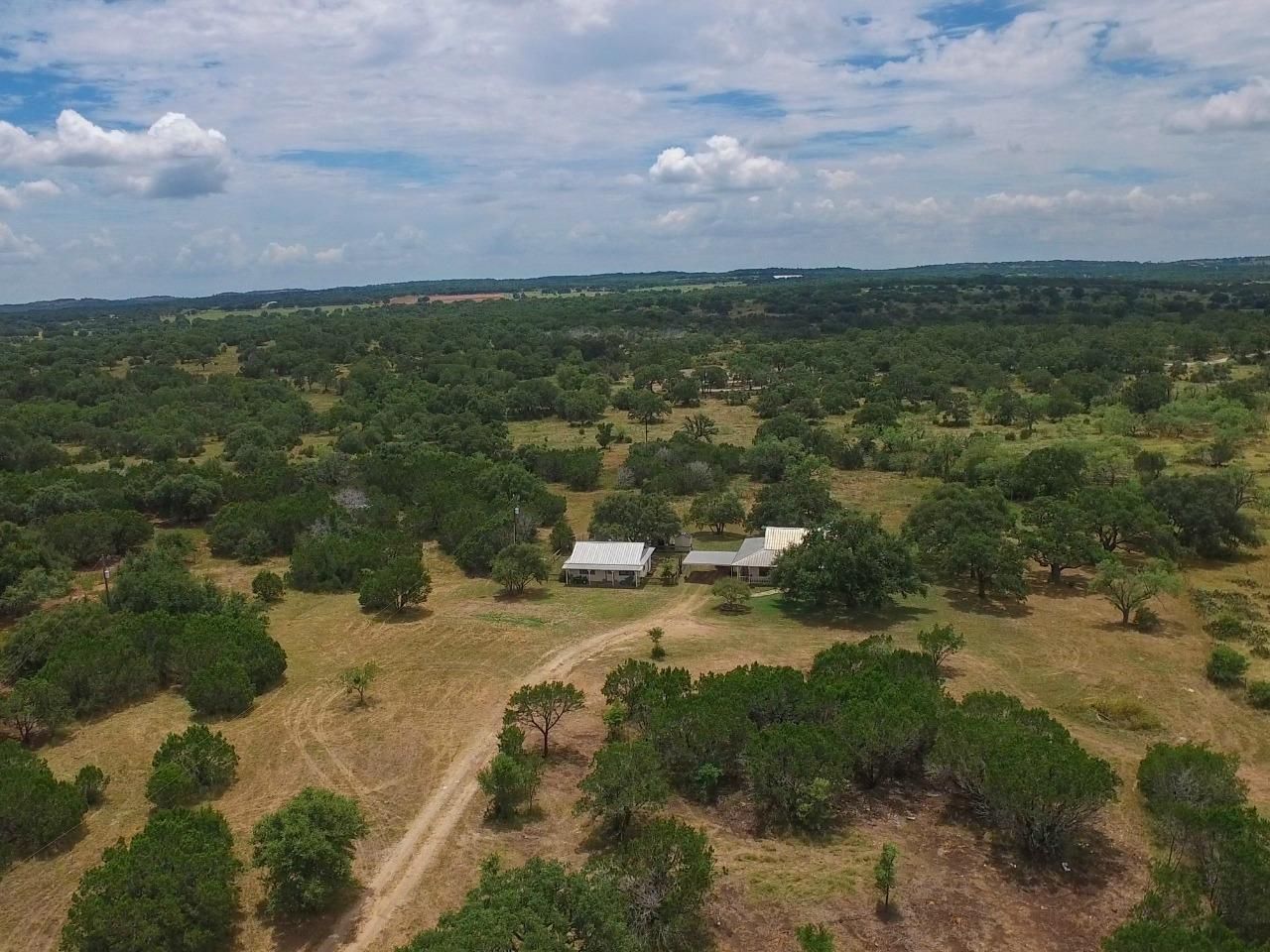 9.75 acres in County, Texas