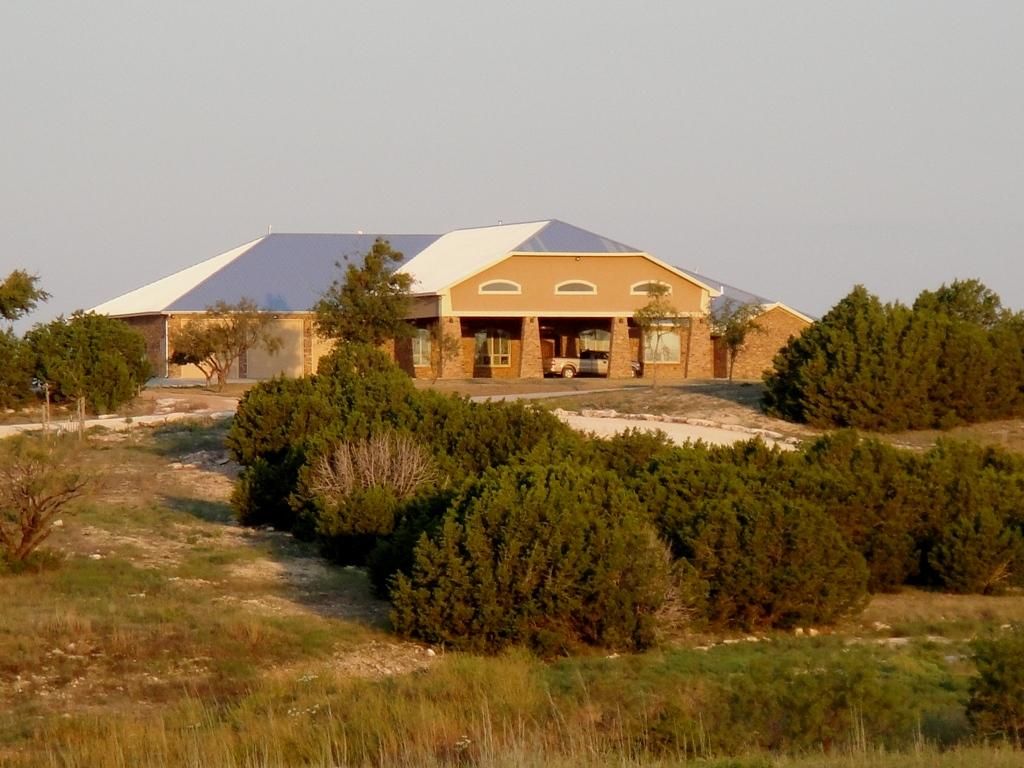 400 acres in Lampasas County, Texas