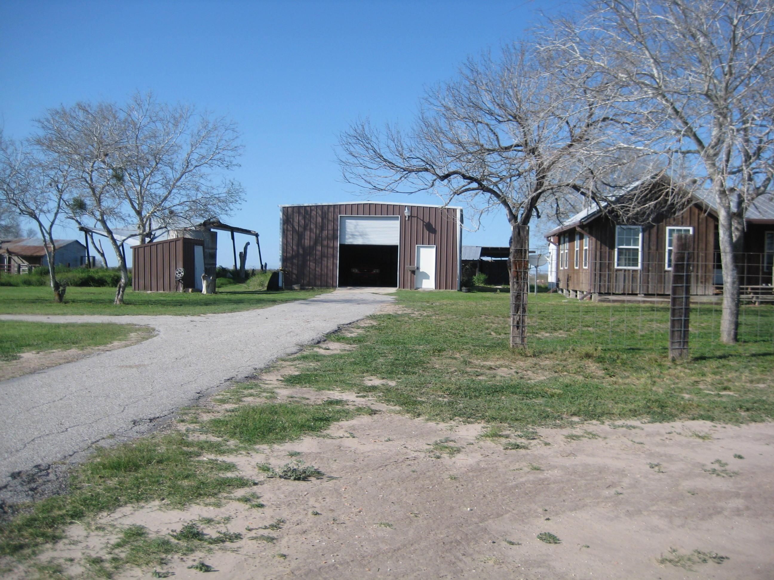 7 acres in Bee County, Texas