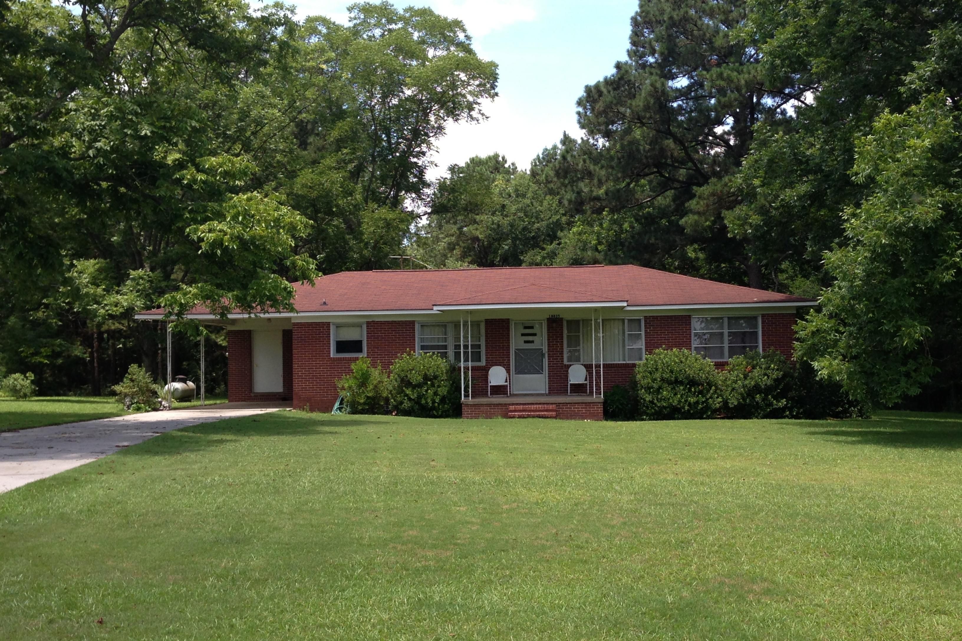 2.5 acres in Pike County, Alabama