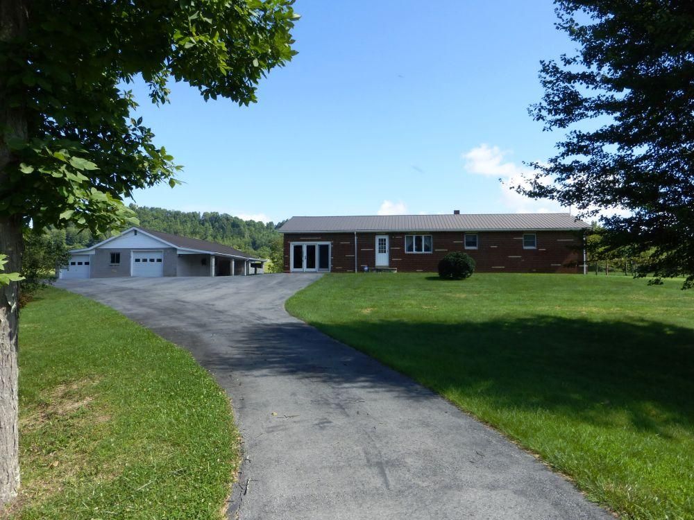 1.75 acres in Summers County, West Virginia