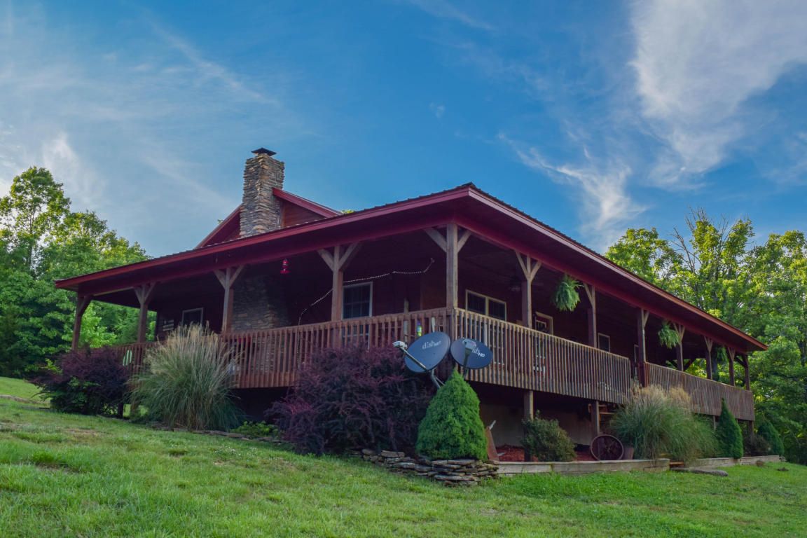 28.20 acres in Douglas County, Missouri