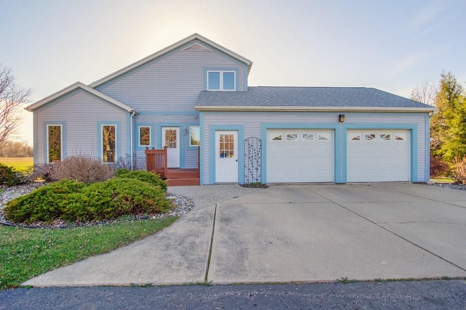 10.04 acres in Ingham County, Michigan