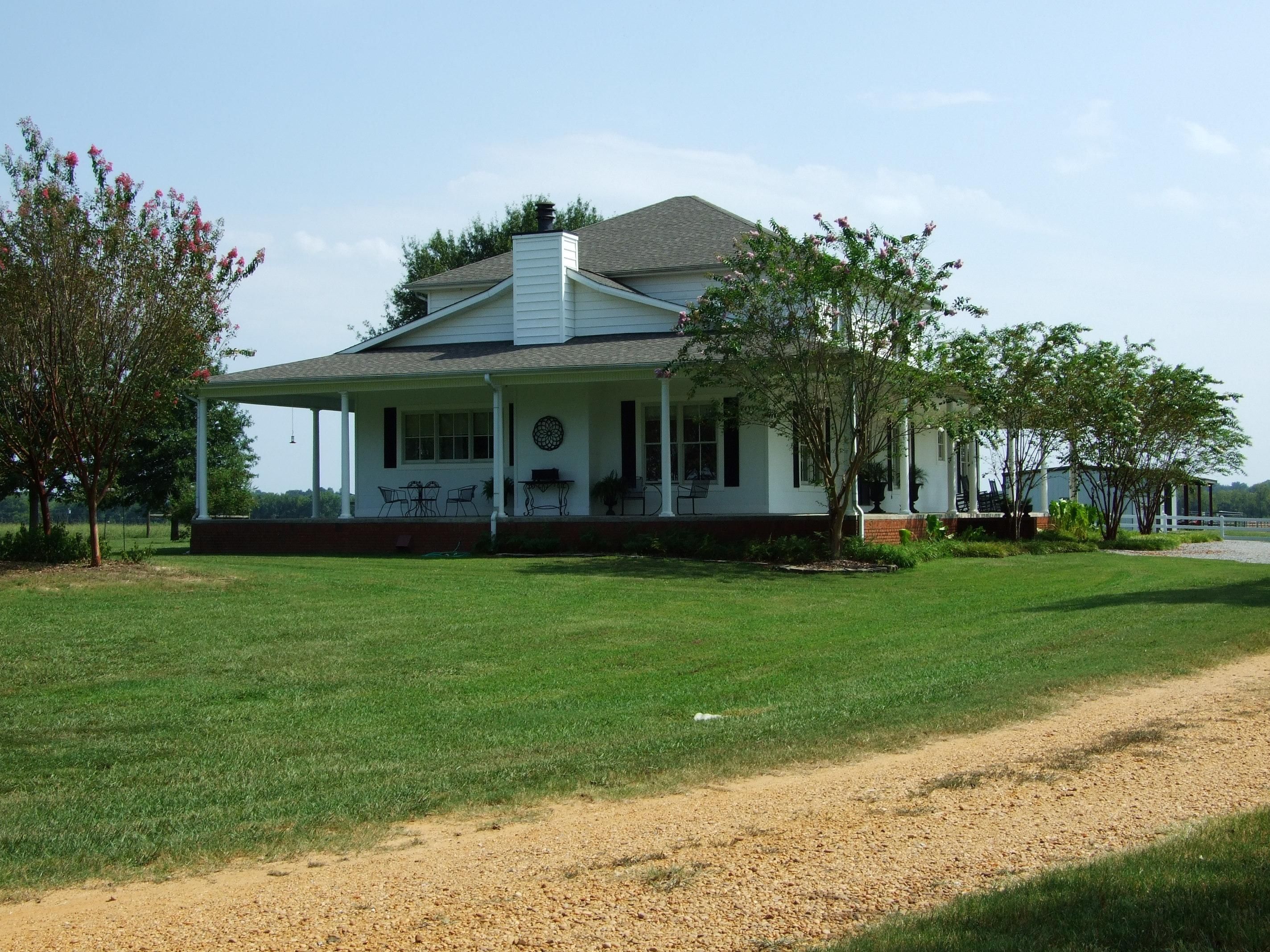 600 acres in Hale County, Alabama