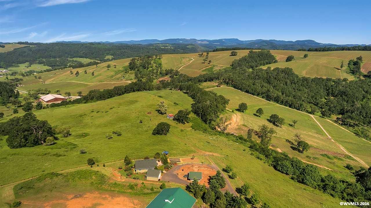 30 acres in Yamhill County, Oregon