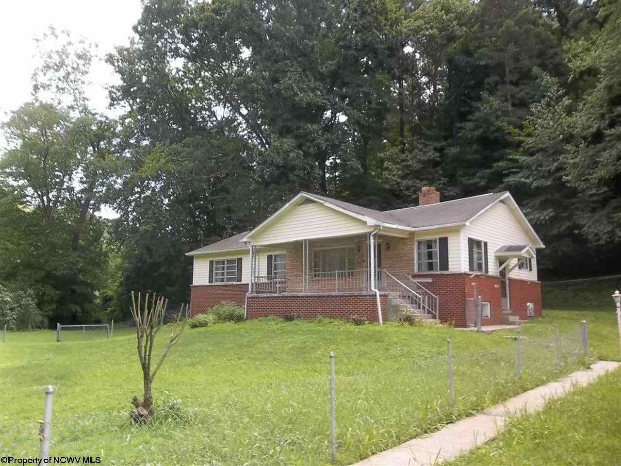 5.6 acres in Braxton County, West Virginia