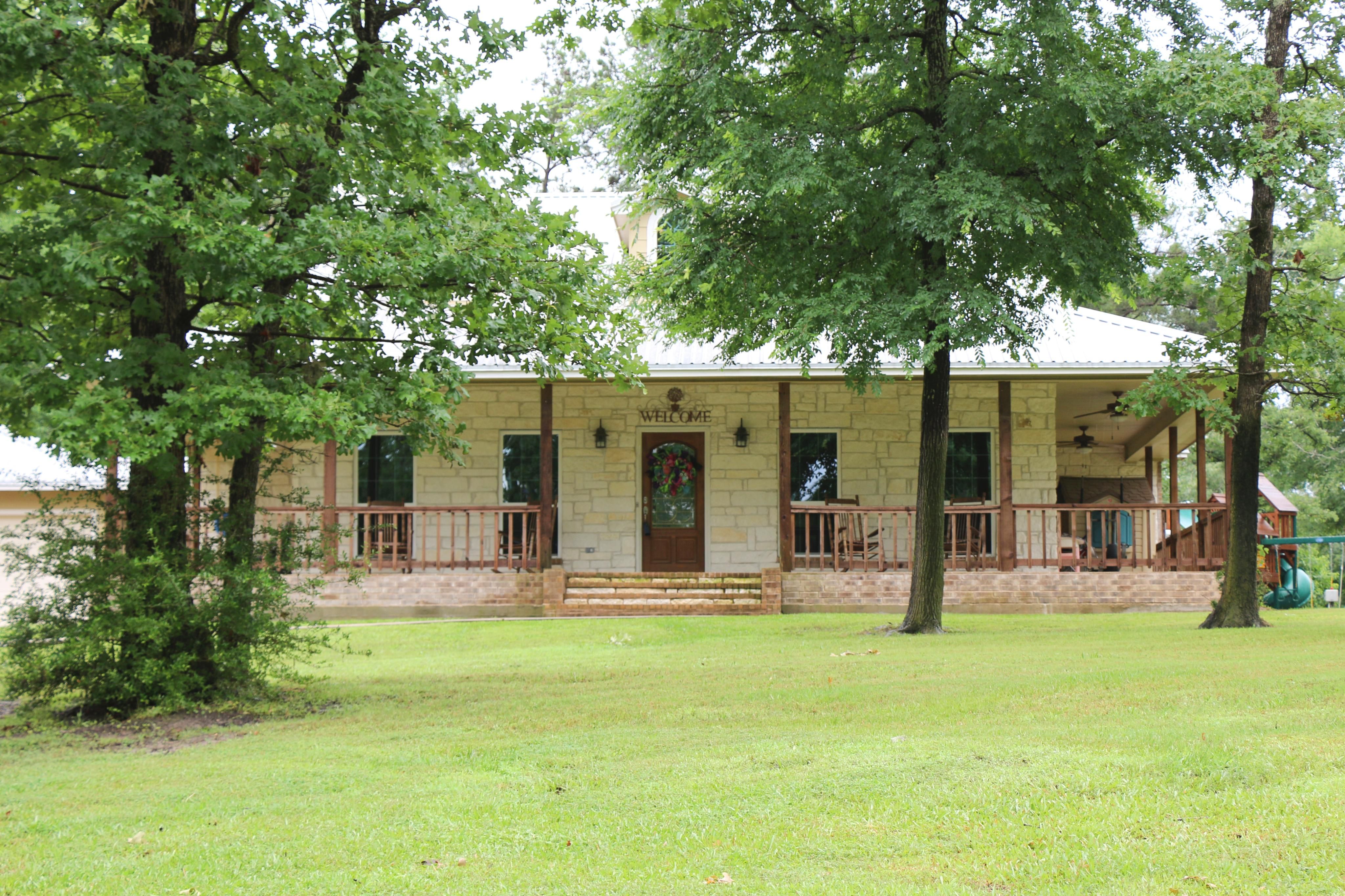 1.56 acres in Angelina County, Texas