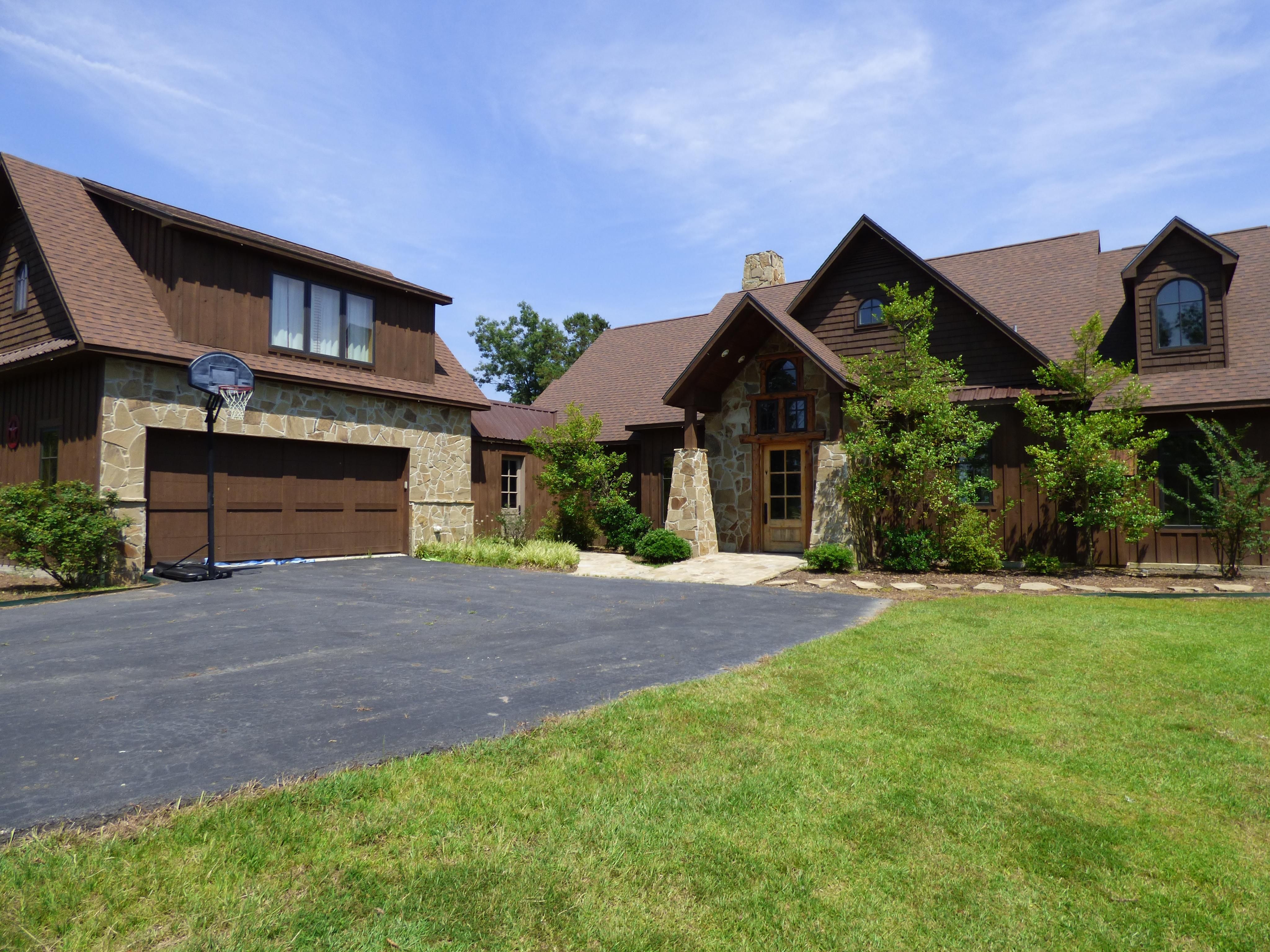 1.83 acres in Titus County, Texas