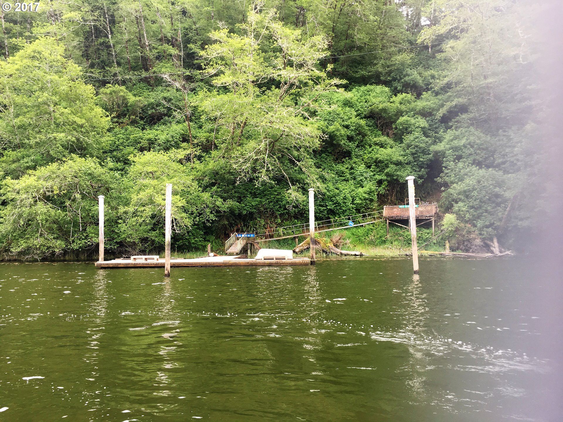 2.45 acres in Coos County, Oregon