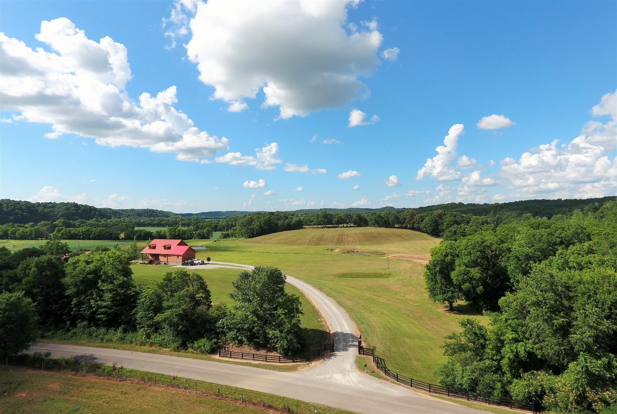 71.48 acres in Humphreys County, Tennessee