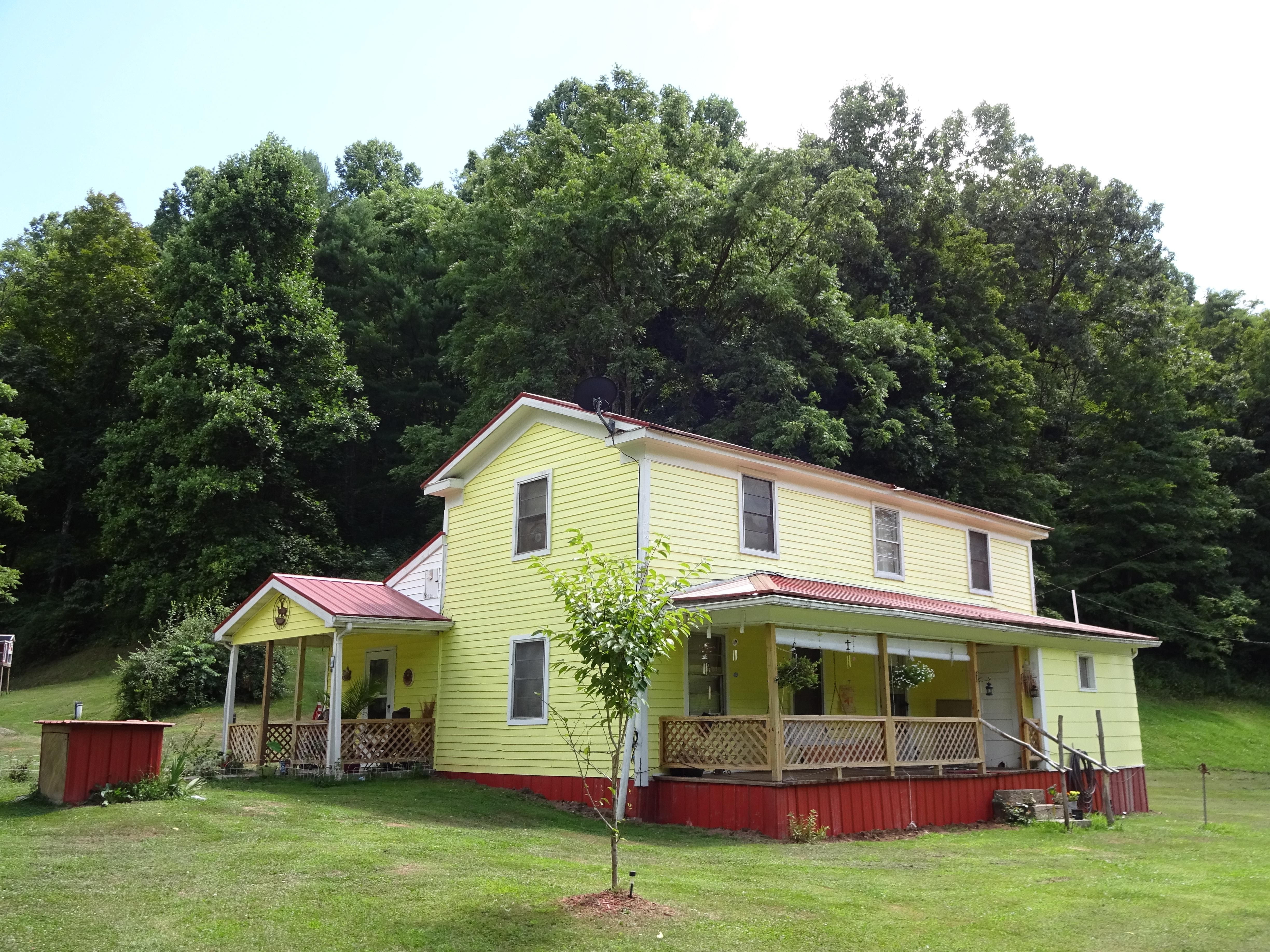 32 acres in Roane County, West Virginia