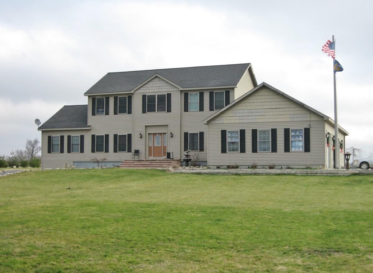 10.25 acres in Steuben County, Indiana