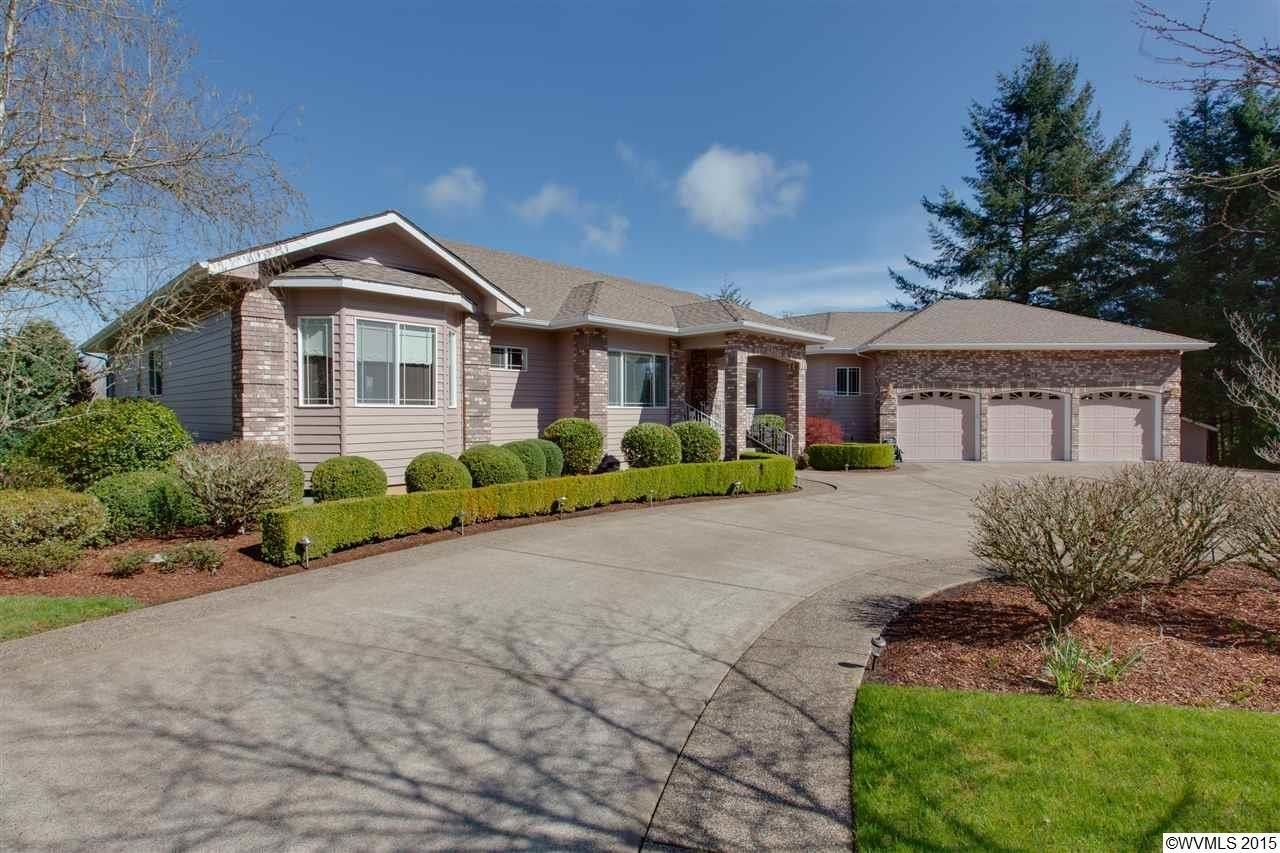 2.5 acres in Benton County, Oregon