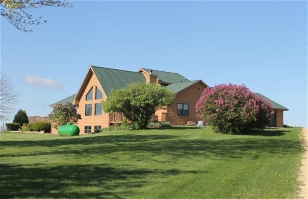 20 acres in Iowa County, Wisconsin