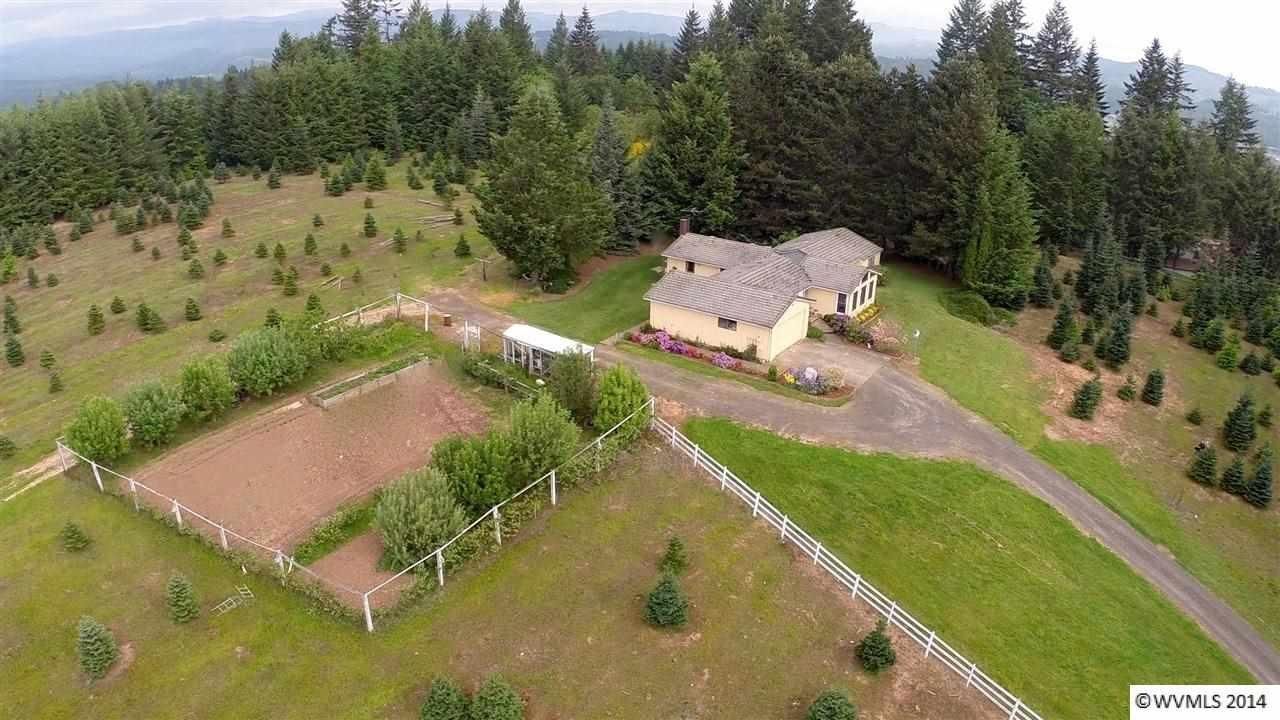 25.6 acres in Yamhill County, Oregon