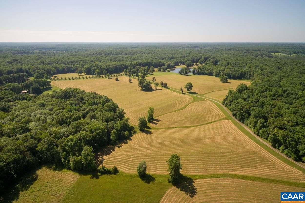 1,563 acres in Louisa County, Virginia