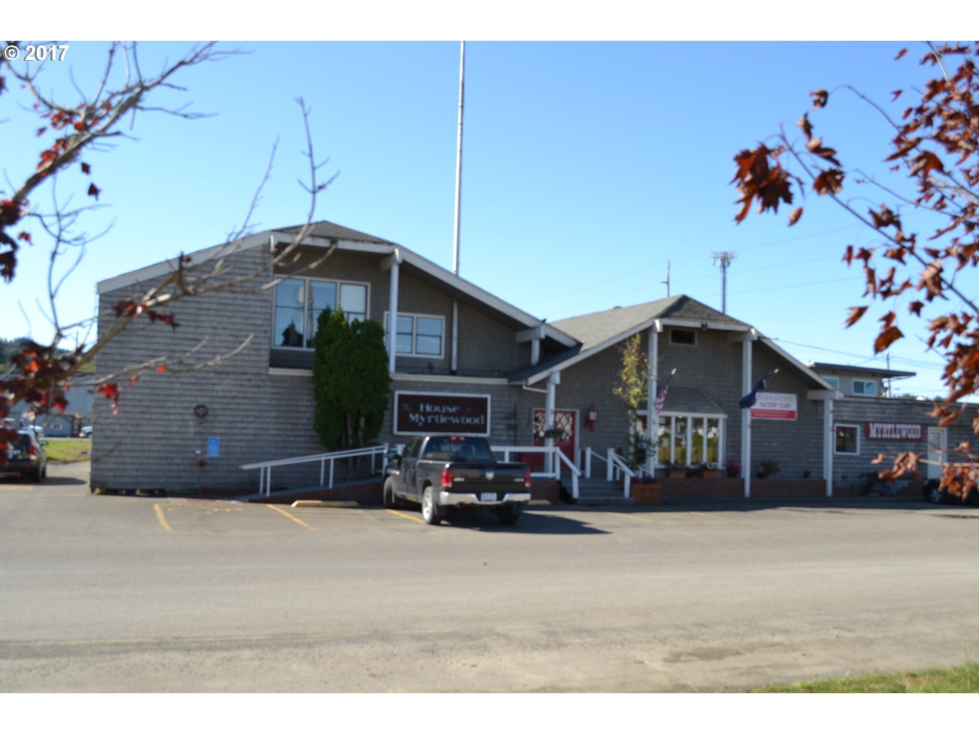 0.75 acres in Coos County, Oregon