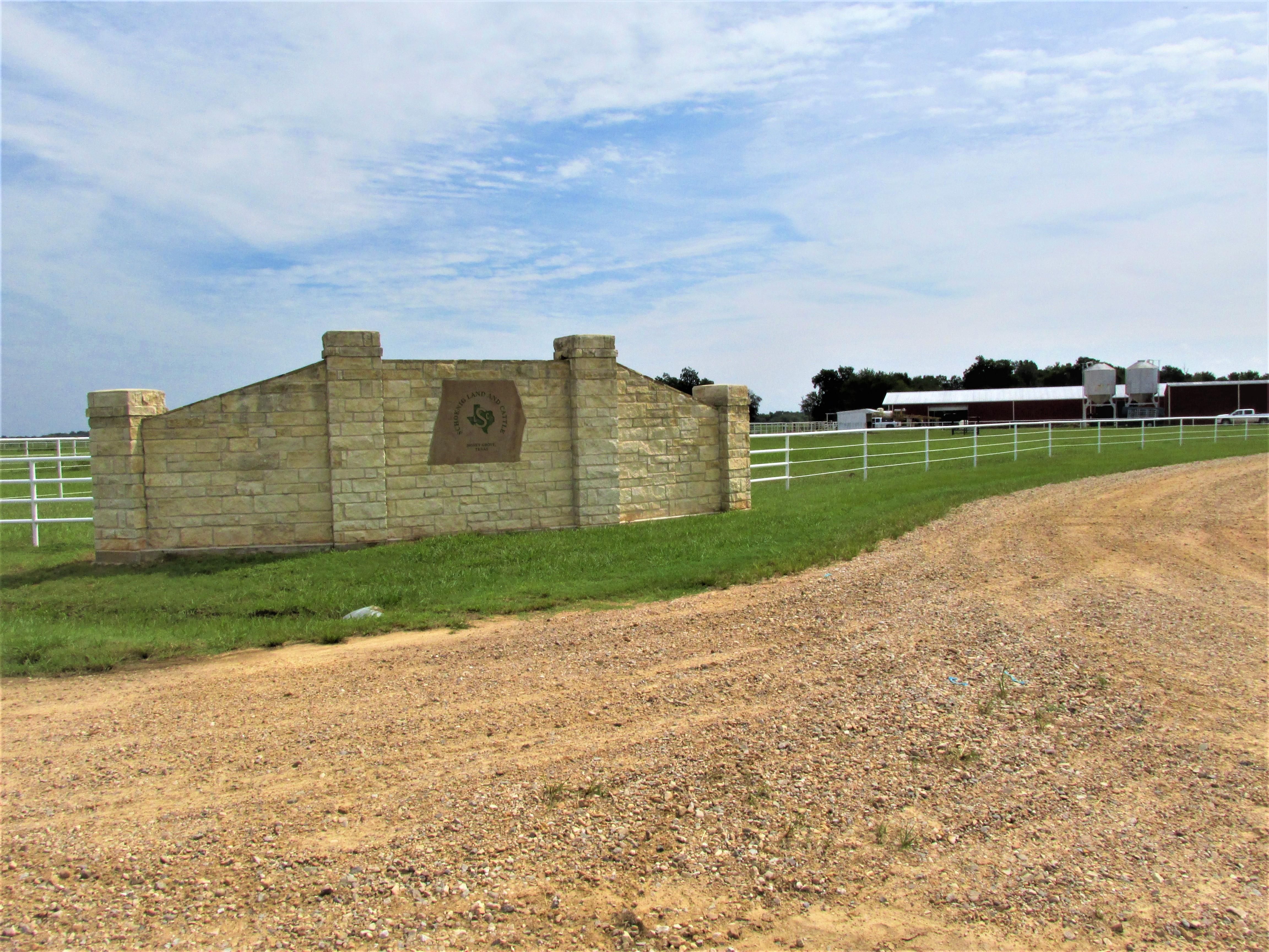 671.99 acres in Fannin County, Texas