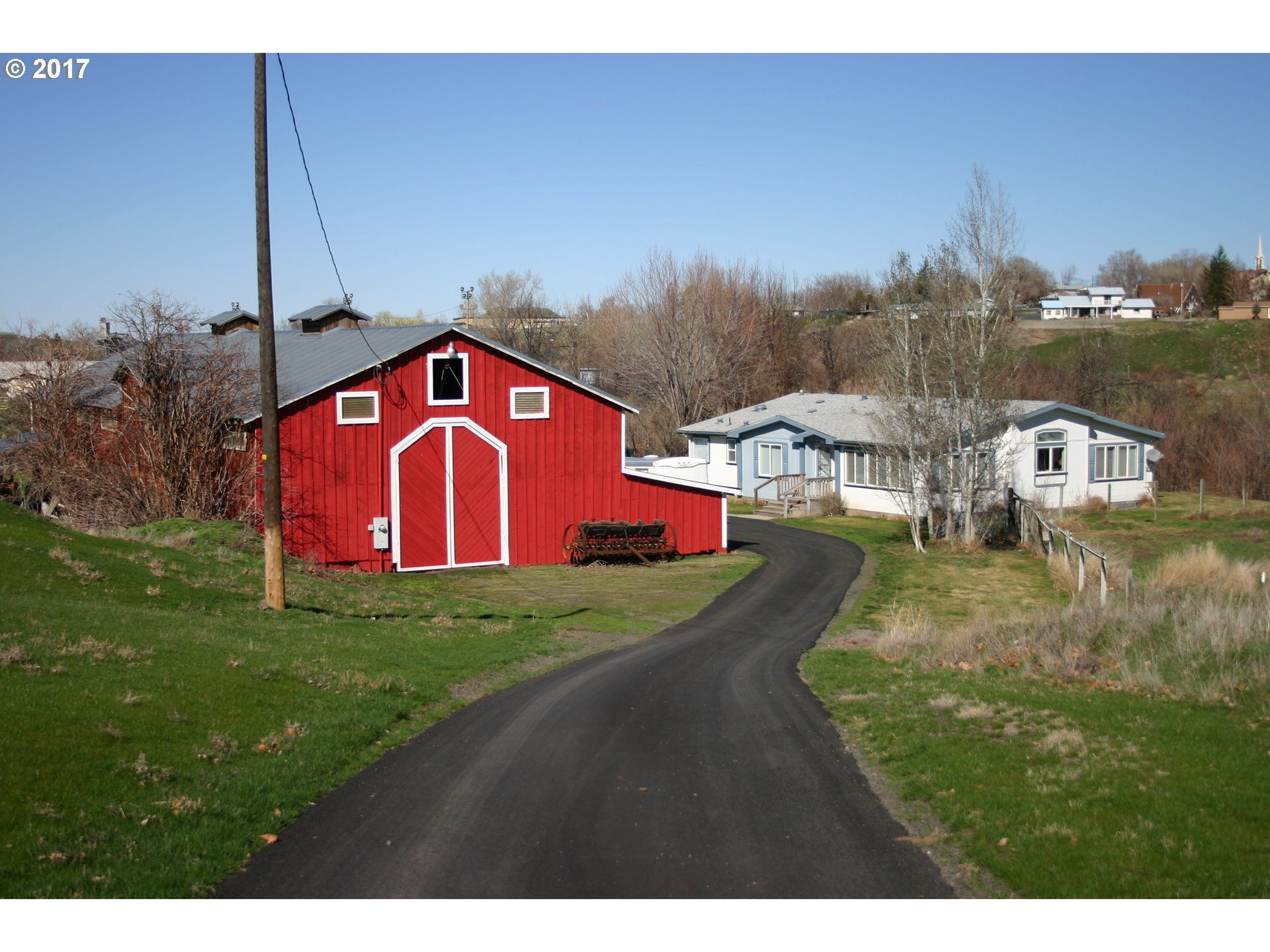 2.12 acres in Umatilla County, Oregon