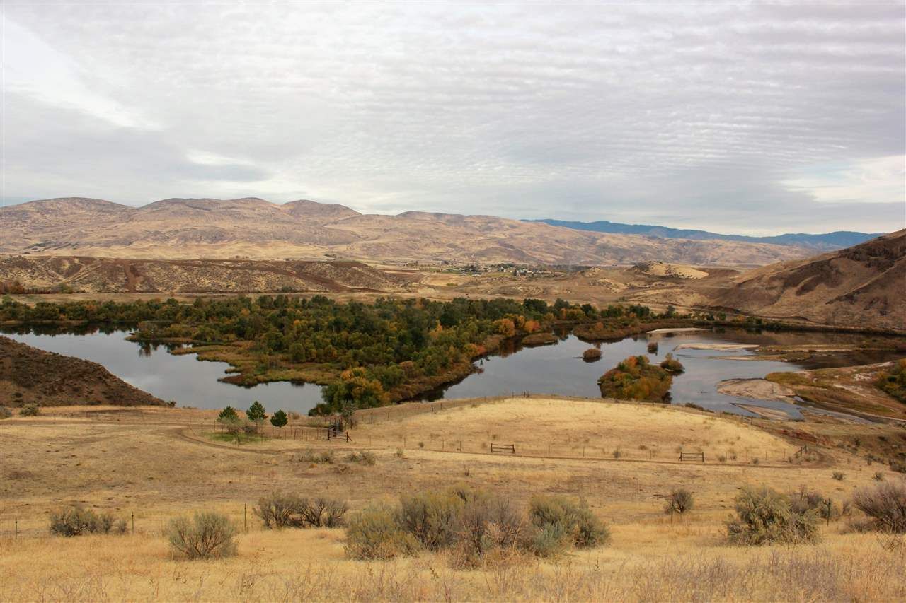 10.01 acres in Gem County, Idaho