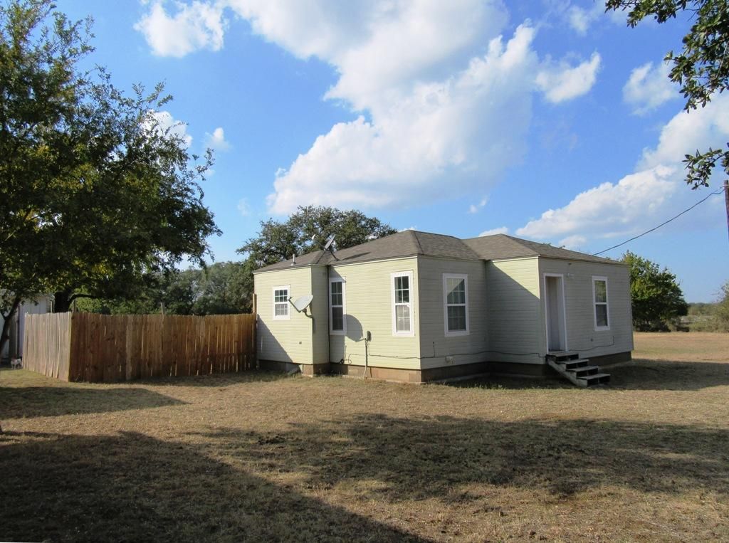 1.33 acres in San Saba County, Texas