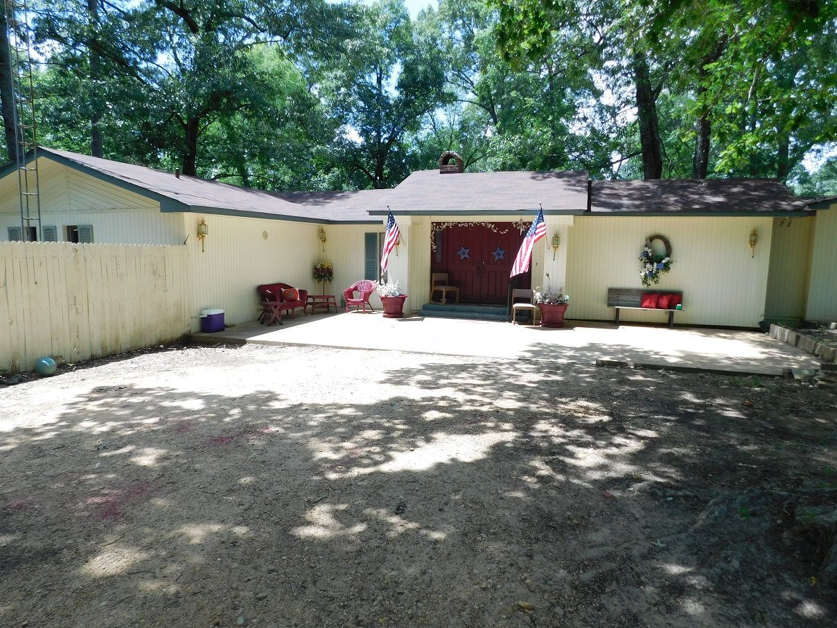 305 acres in Ouachita County, Arkansas