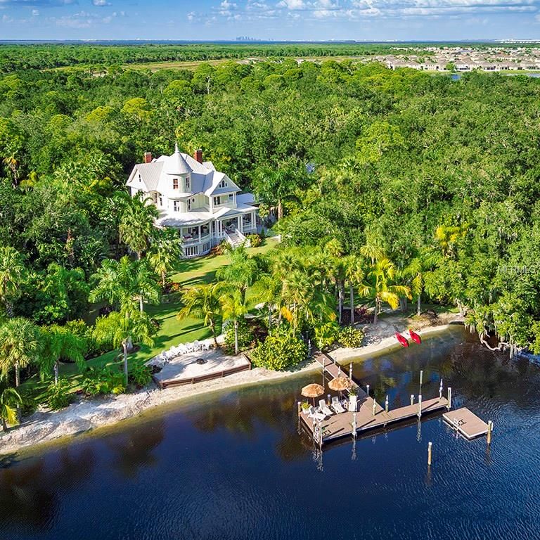 5.2 acres in Hillsborough County, Florida