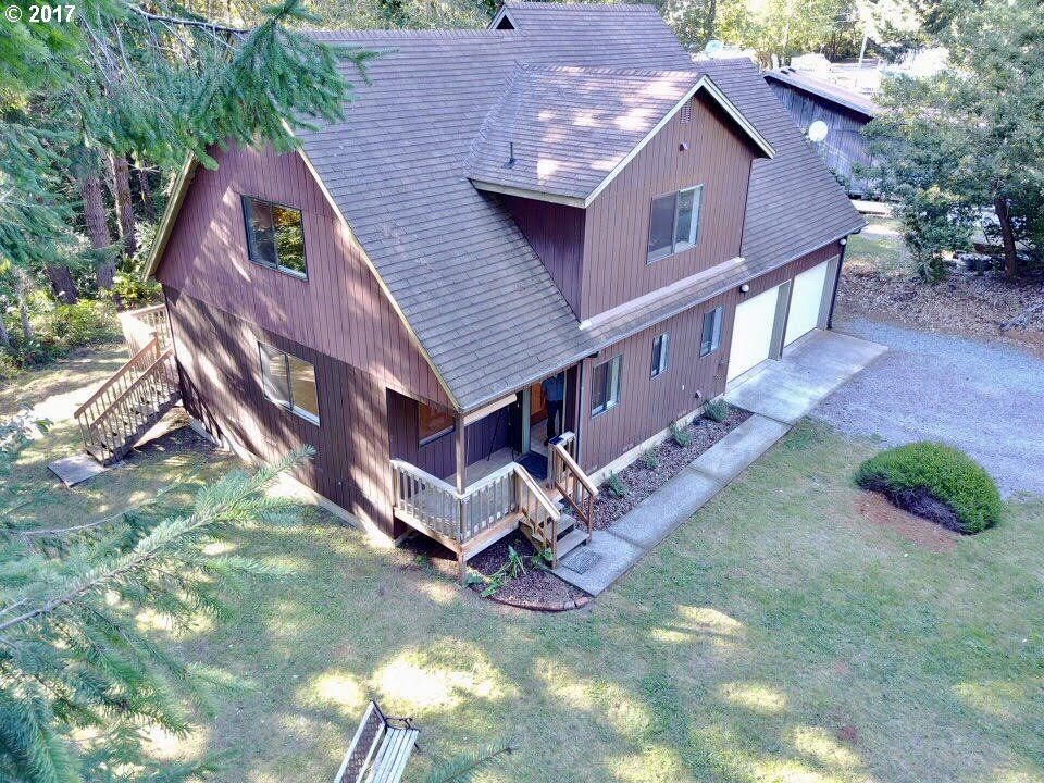 1.35 acres in Curry County, Oregon