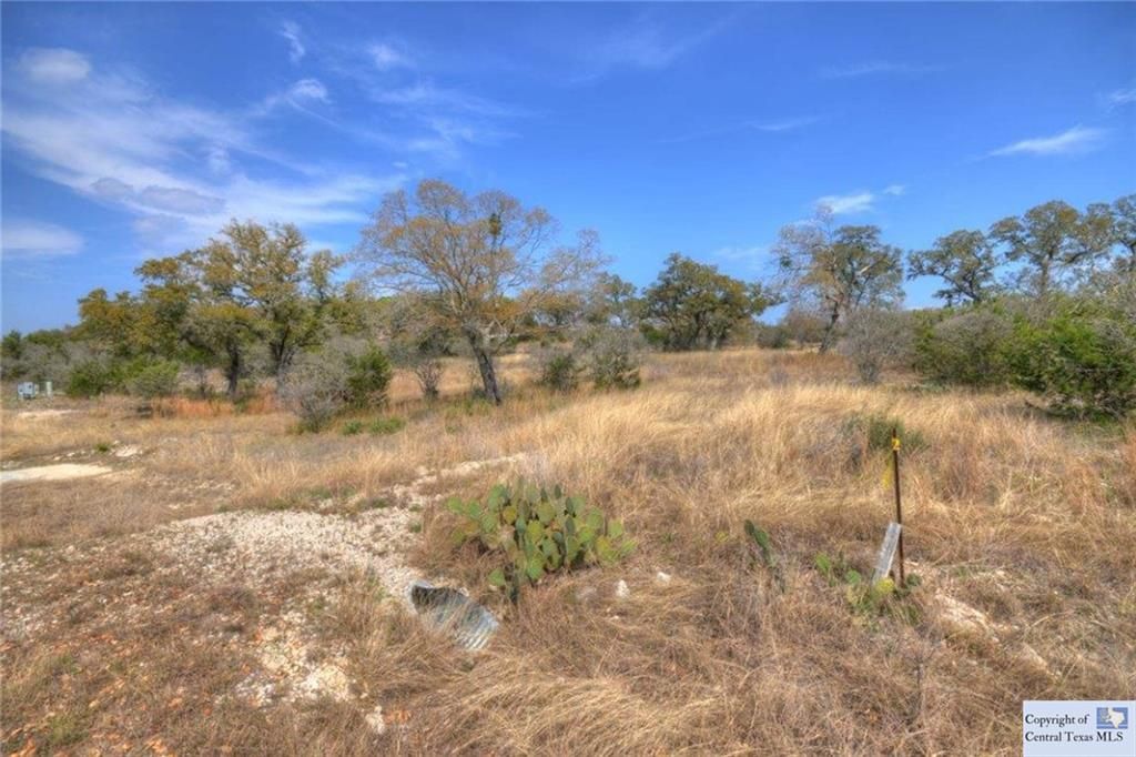 1.28 acres in Comal County, Texas