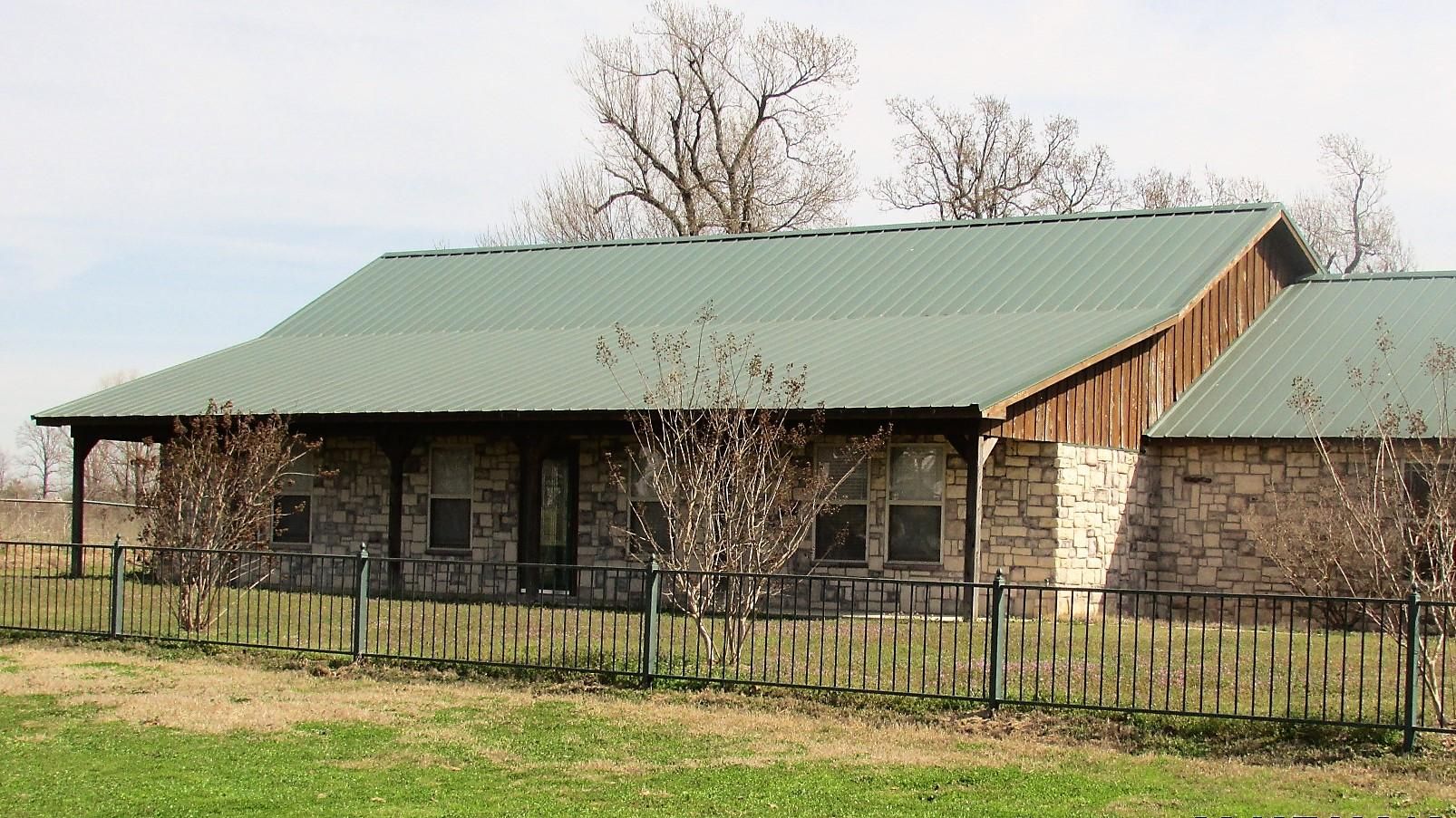 5 acres in Lamar County, Texas