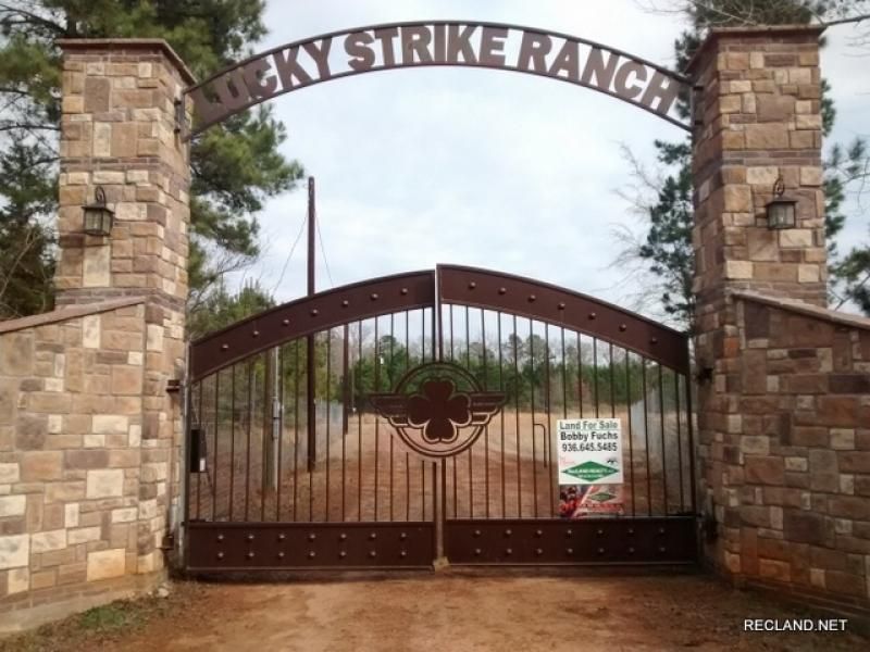 415 acres in Nacogdoches County, Texas